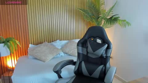 Snapshot of nahia_13 chatting on November 2025 02:34:01 AM N A H I A online show from November 2025 02:34:01 AM