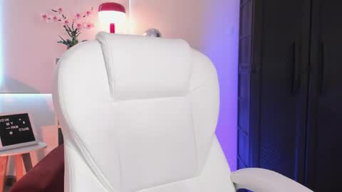 Nahia INDEPENDENT MODEL P online show from April 2026 09:48:02 PM