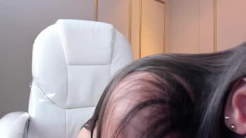 Nahimi online show from October 2025 08:31:01 PM