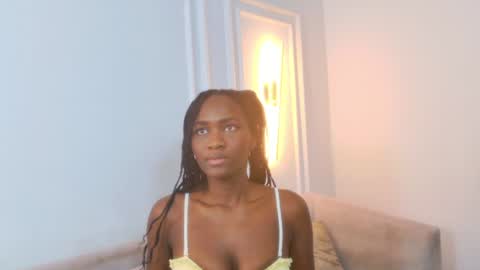 Snapshot of nahomi_williams_ chatting on July 2026 12:41:01 PM Nahomi online show from July 2026 12:41:01 PM