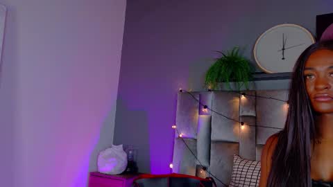  VICTORIA  online show from January 2026 07:30:01 PM