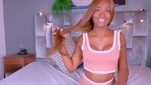  VICTORIA  online show from March 2026 07:29:01 PM