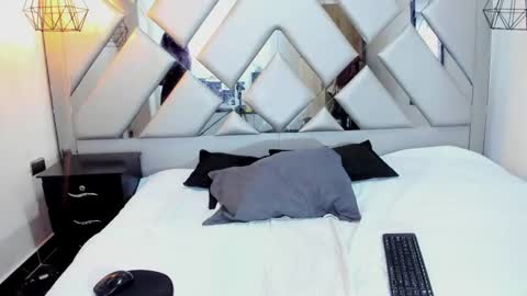 Nahomi  online show from October 2025 08:07:01 PM