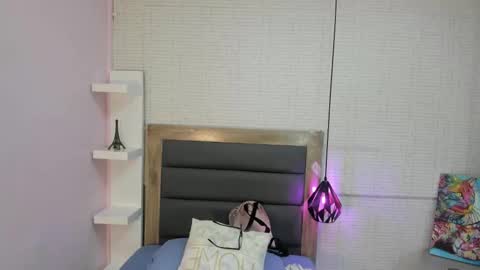 Snapshot of nahomirosse chatting on November 2025 12:16:01 PM SHELBY online show from November 2025 12:16:01 PM