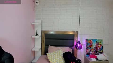 Snapshot of nahomirosse chatting on November 2025 12:19:02 PM SHELBY online show from November 2025 12:19:02 PM