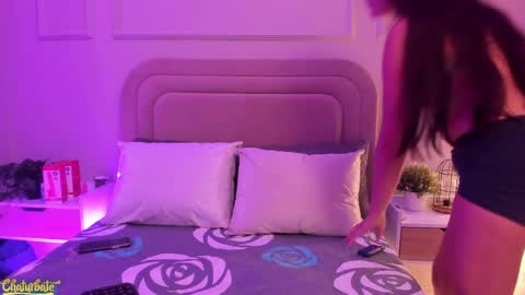 nahommybell online show from April 2026 03:37:01 AM