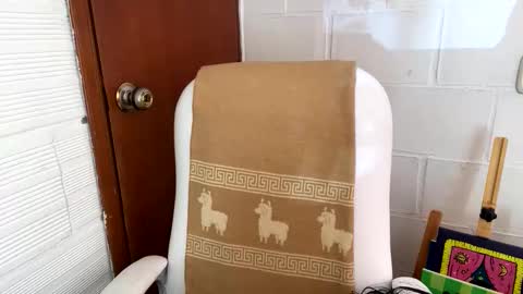 nahomy online show from February 2026 01:44:01 PM