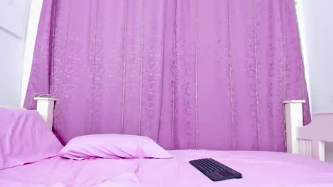 nahomy_smiith_ online show from November 2025 10:04:02 PM