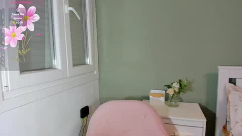 Snapshot of naia_7 chatting on February 2026 06:40:02 AM Mile online show from February 2026 06:40:02 AM