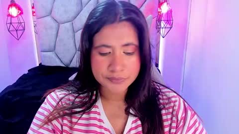 Snapshot of naia_karter chatting on February 2025 07:38:01 PM online show from February 2025 07:38:01 PM