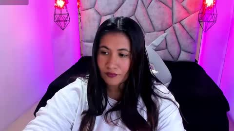 Snapshot of naia_karter chatting on March 2025 07:15:02 PM online show from March 2025 07:15:02 PM