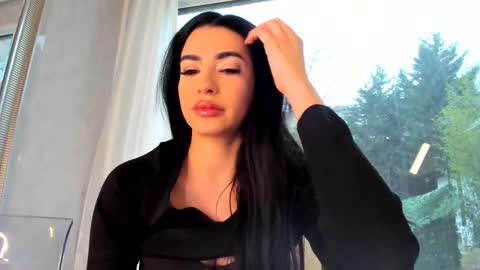 Snapshot of naila18 chatting on February 2026 07:07:01 AM Naila online show from February 2026 07:07:01 AM