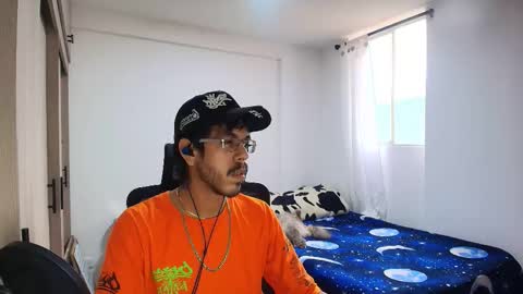 Snapshot of naitsihrc chatting on November 2025 11:21:01 AM Nait online show from November 2025 11:21:01 AM