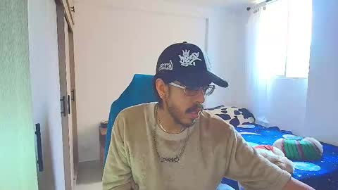 Snapshot of naitsihrc chatting on December 2025 04:12:02 PM Nait online show from December 2025 04:12:02 PM