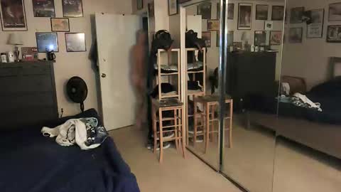 Snapshot of nakedmonkey chatting on December 2025 01:34:01 AM nakedmonkey online show from December 2025 01:34:01 AM