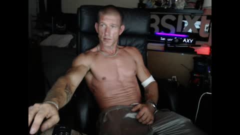nakedoutsdeurwndw online show from July 2026 11:55:02 PM
