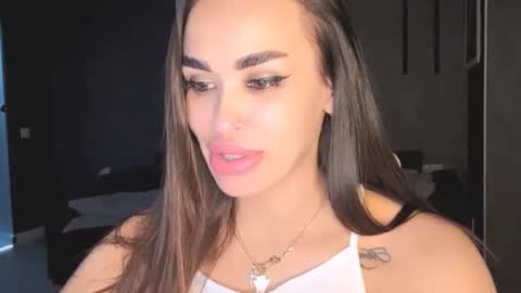 Lady online show from June 2026 08:11:01 PM