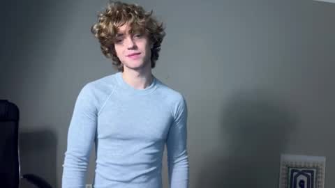 Snapshot of namiraaxel chatting on October 2025 06:29:01 PM Georges online show from October 2025 06:29:01 PM