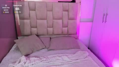 Snapshot of nana__s chatting on February 2026 03:18:02 AM Nana online show from February 2026 03:18:02 AM