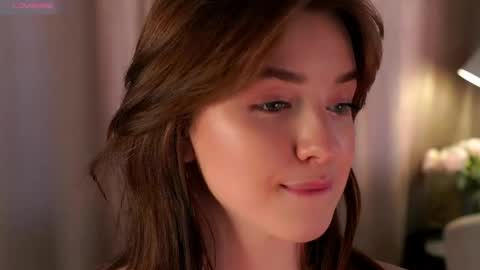 Kiana online show from June 2026 02:33:01 PM