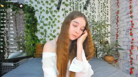 Luna online show from February 2025 08:09:02 AM