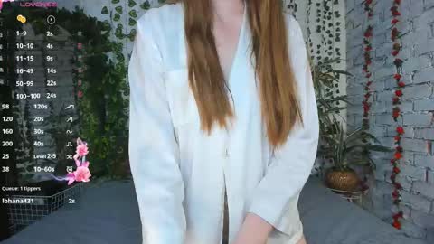 Luna online show from February 2025 12:37:01 PM