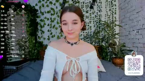 Luna online show from March 2025 03:20:02 PM