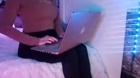 nancyybonita online show from January 2025 02:36:01 AM