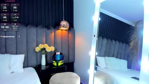 Snapshot of nanda_vixen_ chatting on February 2026 09:10:01 PM Nanda online show from February 2026 09:10:01 PM