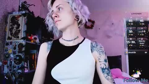 Monday-Friday 12-4 AM and 6-9 AM New York time online show from November 2025 08:31:01 PM