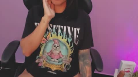 Snapshot of nany_tnt chatting on December 2024 03:36:02 AM NANY online show from December 2024 03:36:02 AM