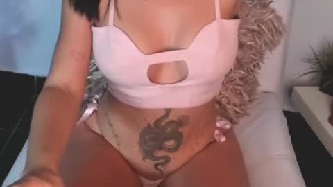 Snapshot of nany_tnt chatting on March 2025 04:17:02 AM NANY online show from March 2025 04:17:02 AM