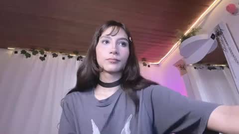 Snapshot of naomi_gyal chatting on July 2026 12:20:01 PM Naomi online show from July 2026 12:20:01 PM