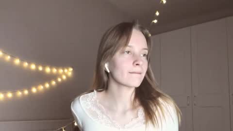 Naomi online show from May 2026 07:22:02 PM