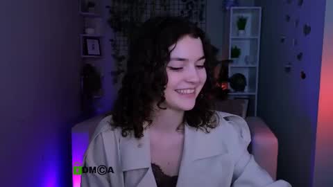 Snapshot of naomi_perl chatting on June 2026 12:40:02 PM Naomi online show from June 2026 12:40:02 PM
