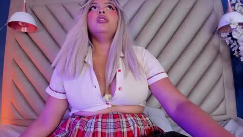 Snapshot of naomi_velour chatting on June 2026 08:10:02 PM naomi_velour online show from June 2026 08:10:02 PM