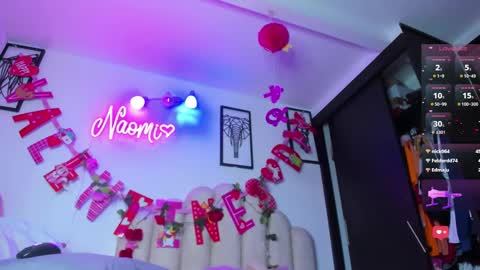 Snapshot of naomiasha_ chatting on February 2025 02:05:02 AM online show from February 2025 02:05:02 AM