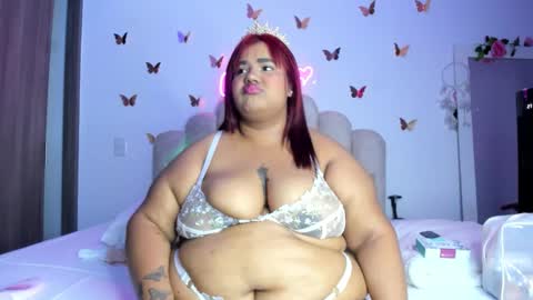 Snapshot of naomiasha_ chatting on October 2025 12:24:02 AM online show from October 2025 12:24:02 AM