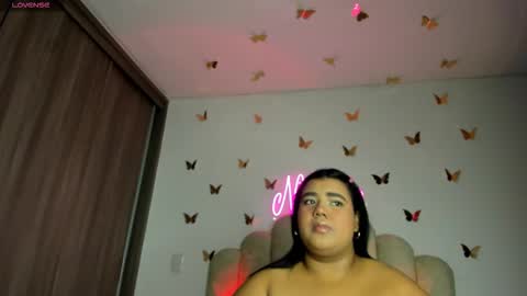 Snapshot of naomiasha_ chatting on November 2025 11:15:01 PM online show from November 2025 11:15:01 PM