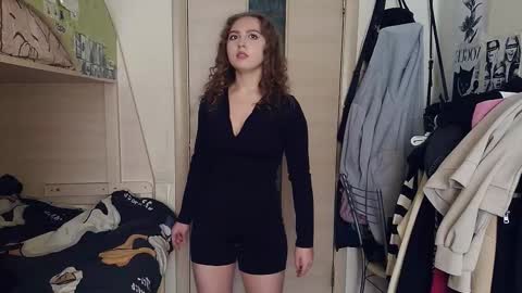 Snapshot of naomibarhydt chatting on February 2026 08:25:02 AM Naomi online show from February 2026 08:25:02 AM