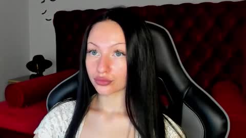 Naomi online show from November 2025 05:30:02 AM