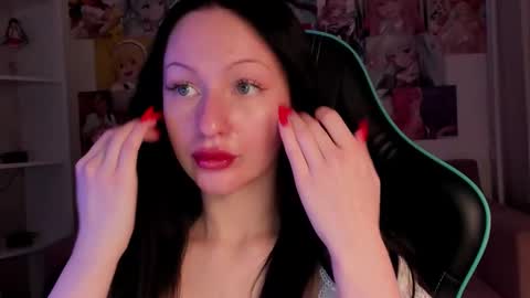 Naomi online show from November 2025 05:12:03 AM