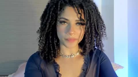 naomidawson online show from November 2025 11:48:02 PM