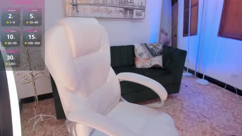 Naomi Campbell online show from January 2025 01:22:01 AM