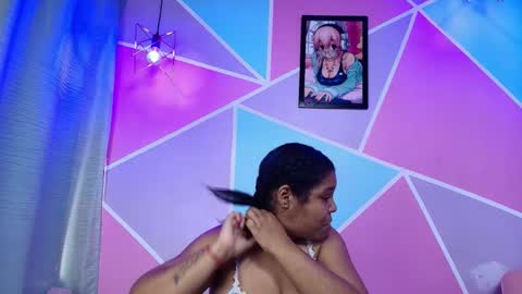 Naomi Campbel online show from March 2026 02:01:02 PM