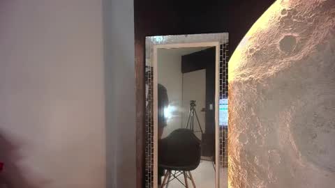 Snapshot of naomiqueents chatting on November 2025 01:00:01 PM Naomi Qeents online show from November 2025 01:00:01 PM