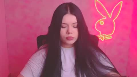 Snapshot of naomivibes chatting on November 2025 12:38:02 PM Naomi online show from November 2025 12:38:02 PM