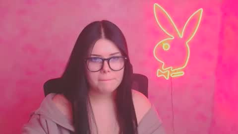 Snapshot of naomivibes chatting on November 2025 12:38:02 PM Naomi online show from November 2025 12:38:02 PM