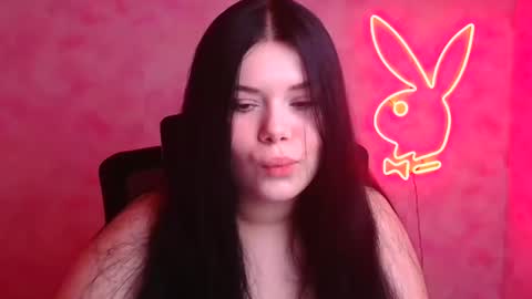 Snapshot of naomivibes chatting on November 2025 12:31:02 PM Naomi online show from November 2025 12:31:02 PM