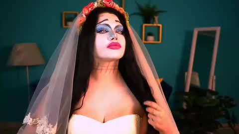 naomiwilsons online show from October 2025 10:16:02 AM